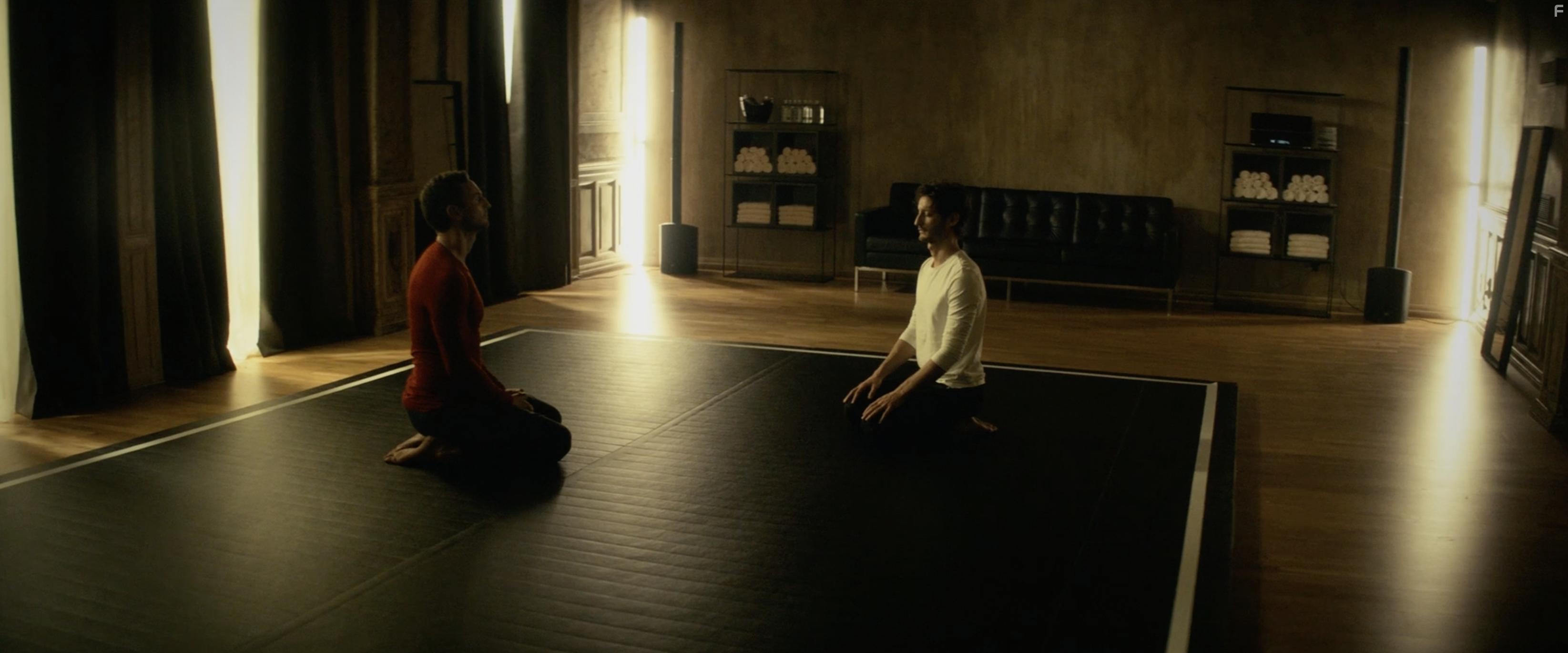 Jrme Gaspard and Pierre Niney in Goliath (2022)