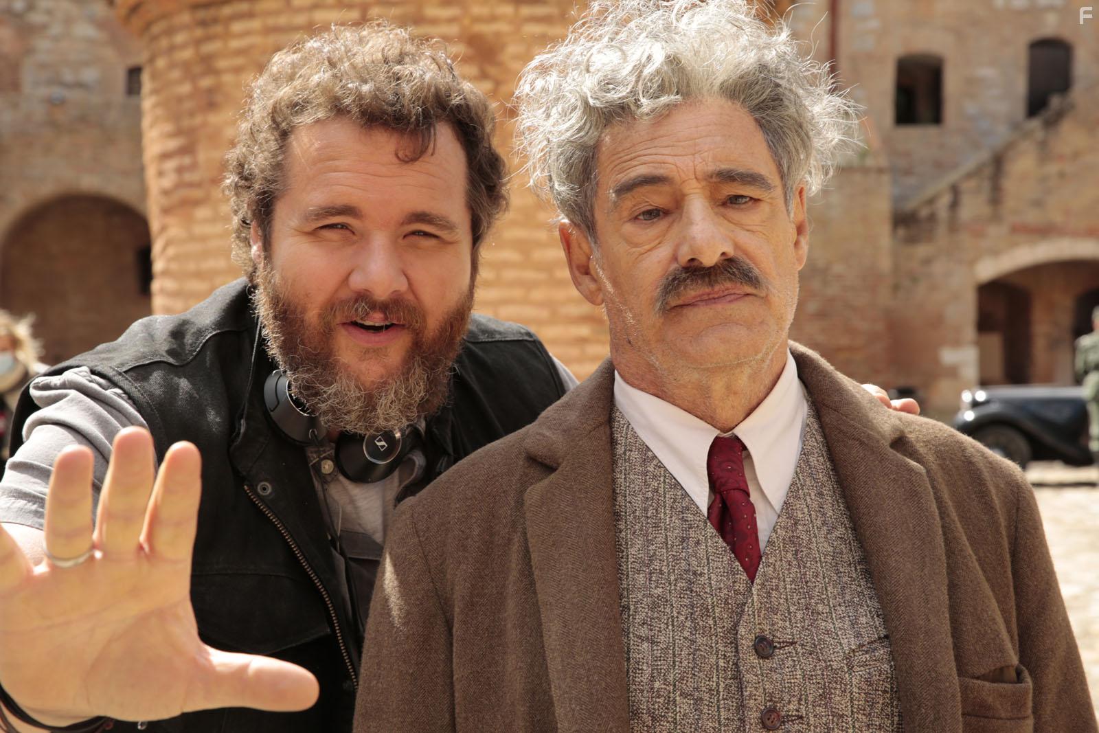 Grard Lanvin and Antoine Bertrand in J'adore ce que vous faites (2022)