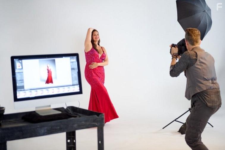 Candice Huffine and Jason Salamandyk in Romance in Style (2022)