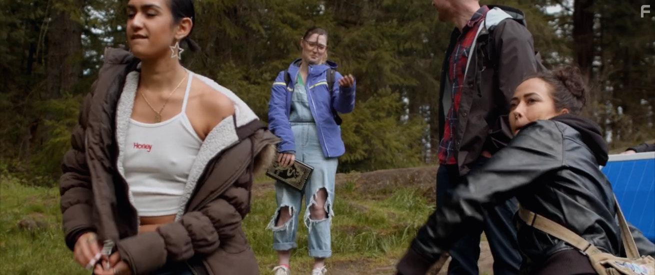 Julene Fontaine, Jax Kellington, and Chelsey Falbo in Mutant Vampires from the Planet Neptune (2021)