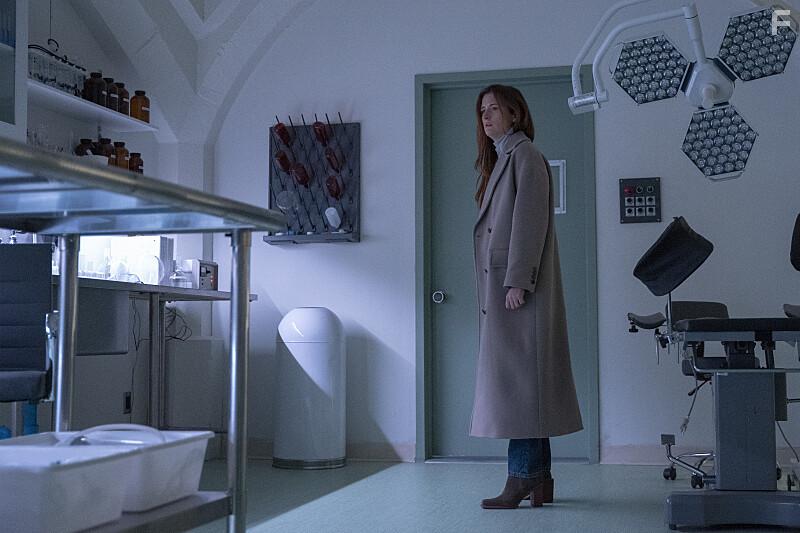 Grace Gummer in Let the Right One In (2022)