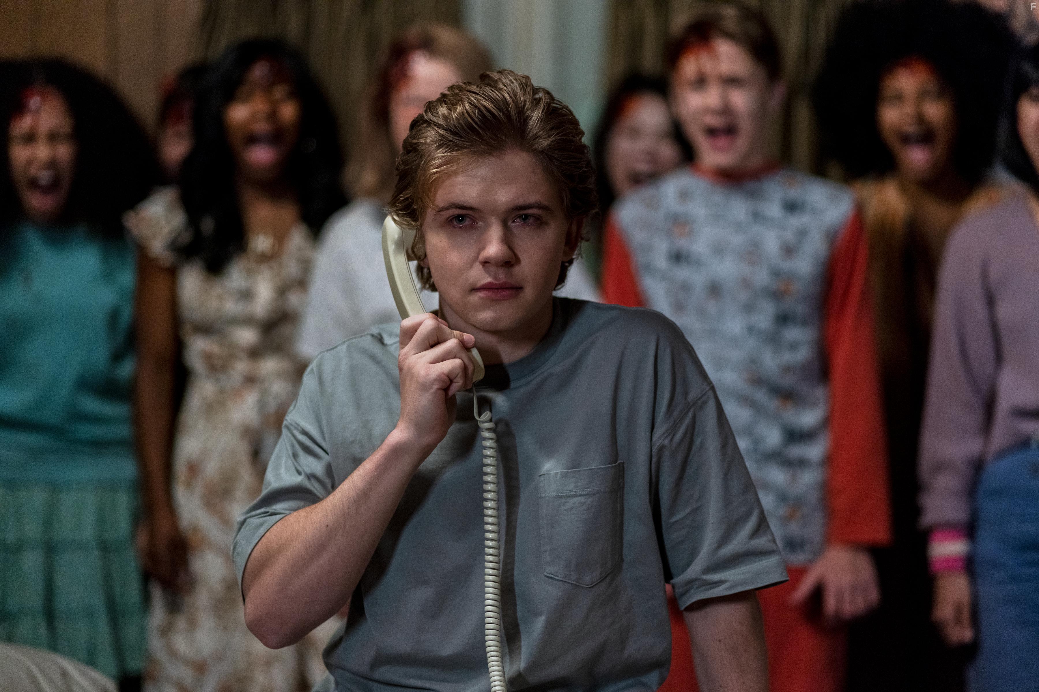 Igby Rigney in The Midnight Club (2022)