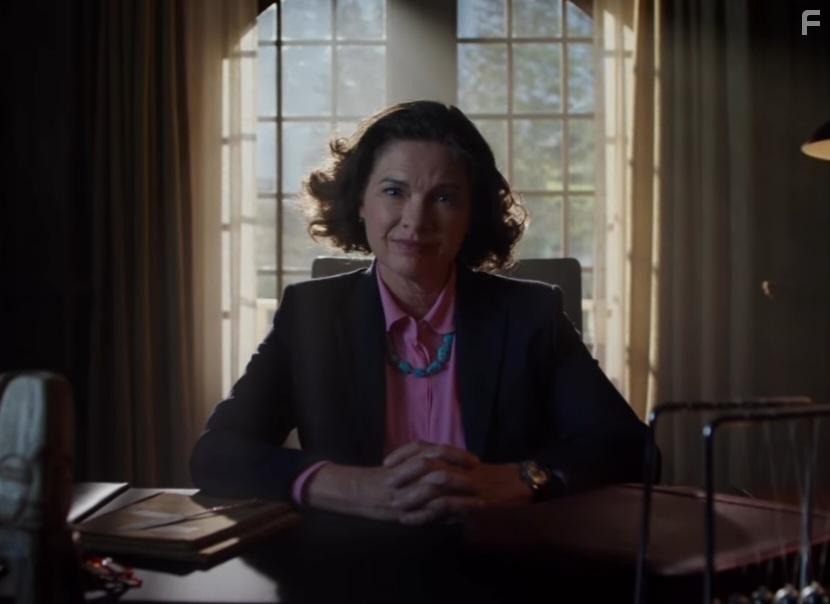 Heather Langenkamp in The Midnight Club (2022)