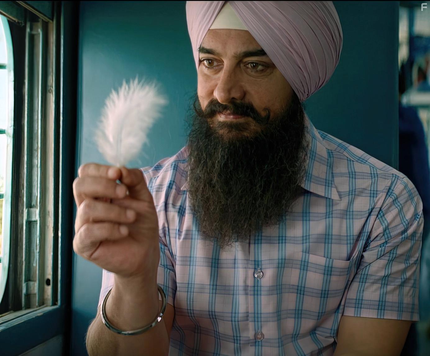 Aamir Khan and Jihadi Ismail in Laal Singh Chaddha (2022)