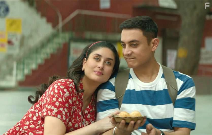 Kareena Kapoor and Aamir Khan in Laal Singh Chaddha (2022)