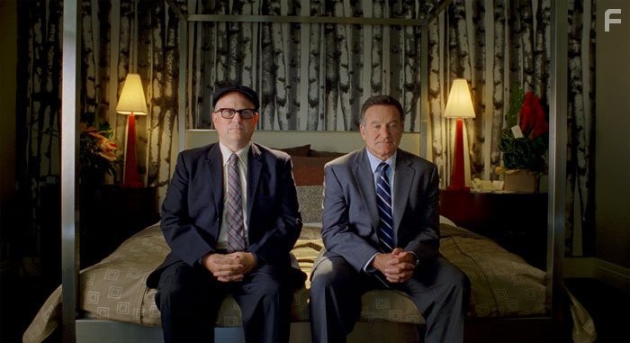 Robin Williams and Bobcat Goldthwait in Самый лучший папа (2009)