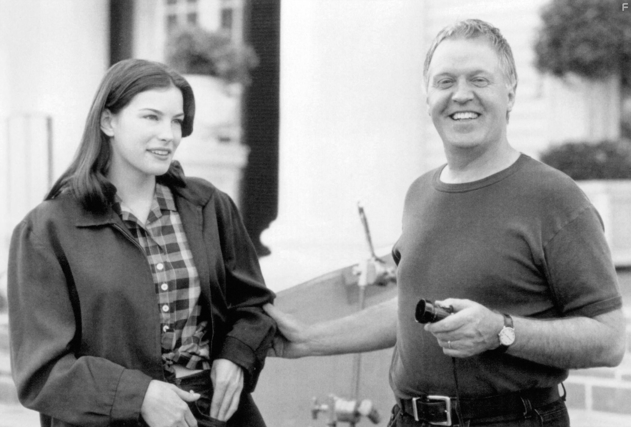 Liv Tyler and Pat O'Connor in Выдуманная жизнь Эбботов (1997)