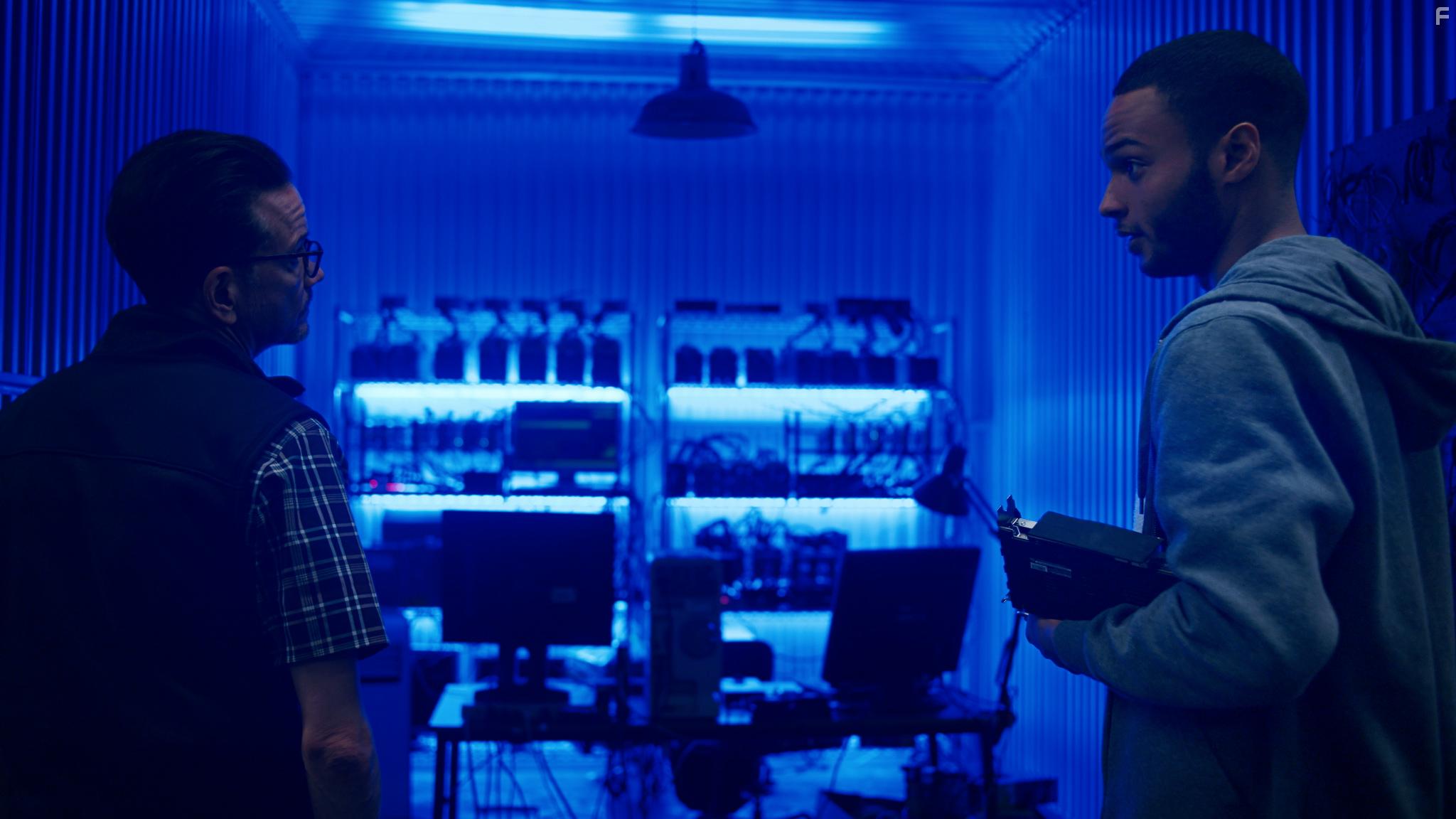 Frank Whaley and Noah Anderson in Bitcon (2022)