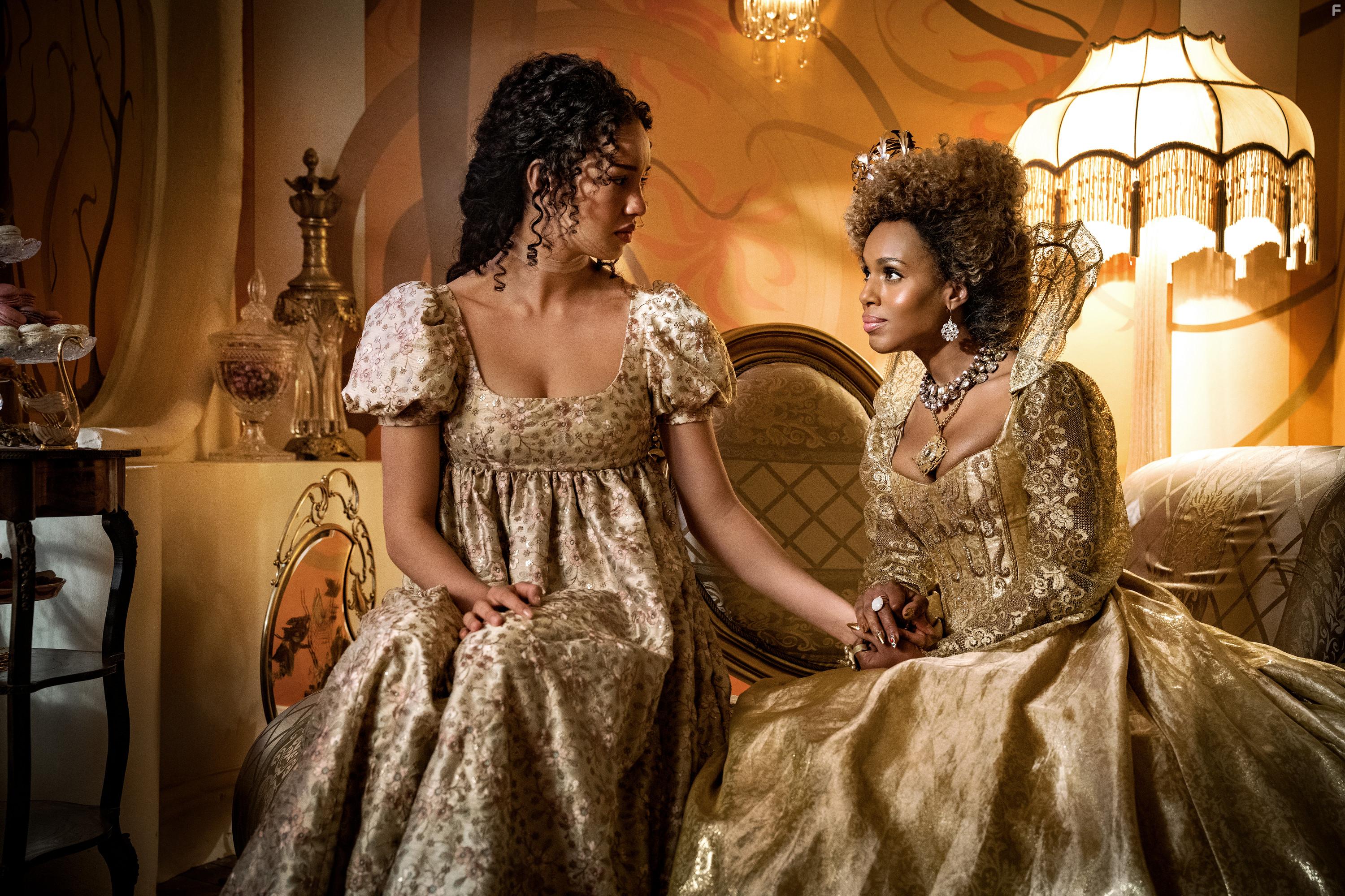 Kerry Washington and Sofia Wylie in The School for Good and Evil (2022)