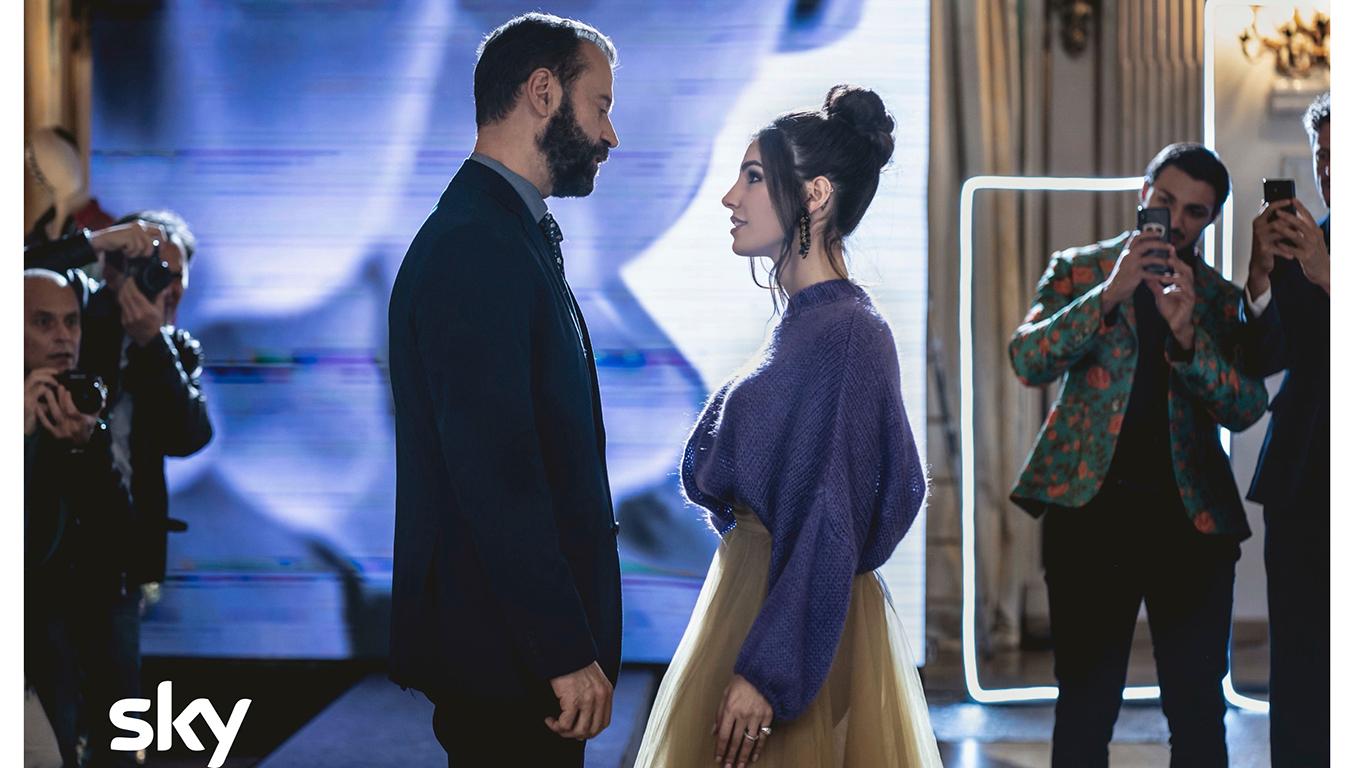 Fabio Volo and Giulia De Lellis in Genitori vs Influencer (2021)