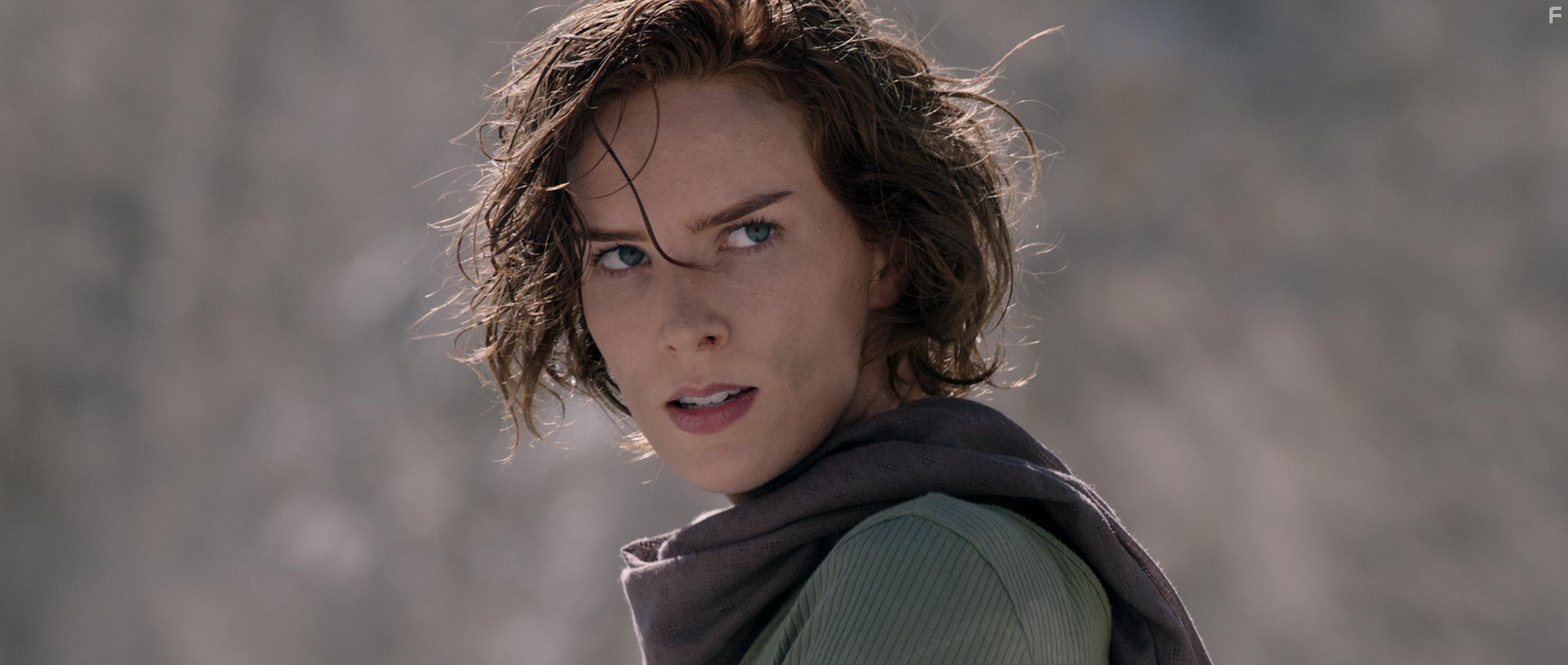 Charlotte Kirk in The Lair (2022)