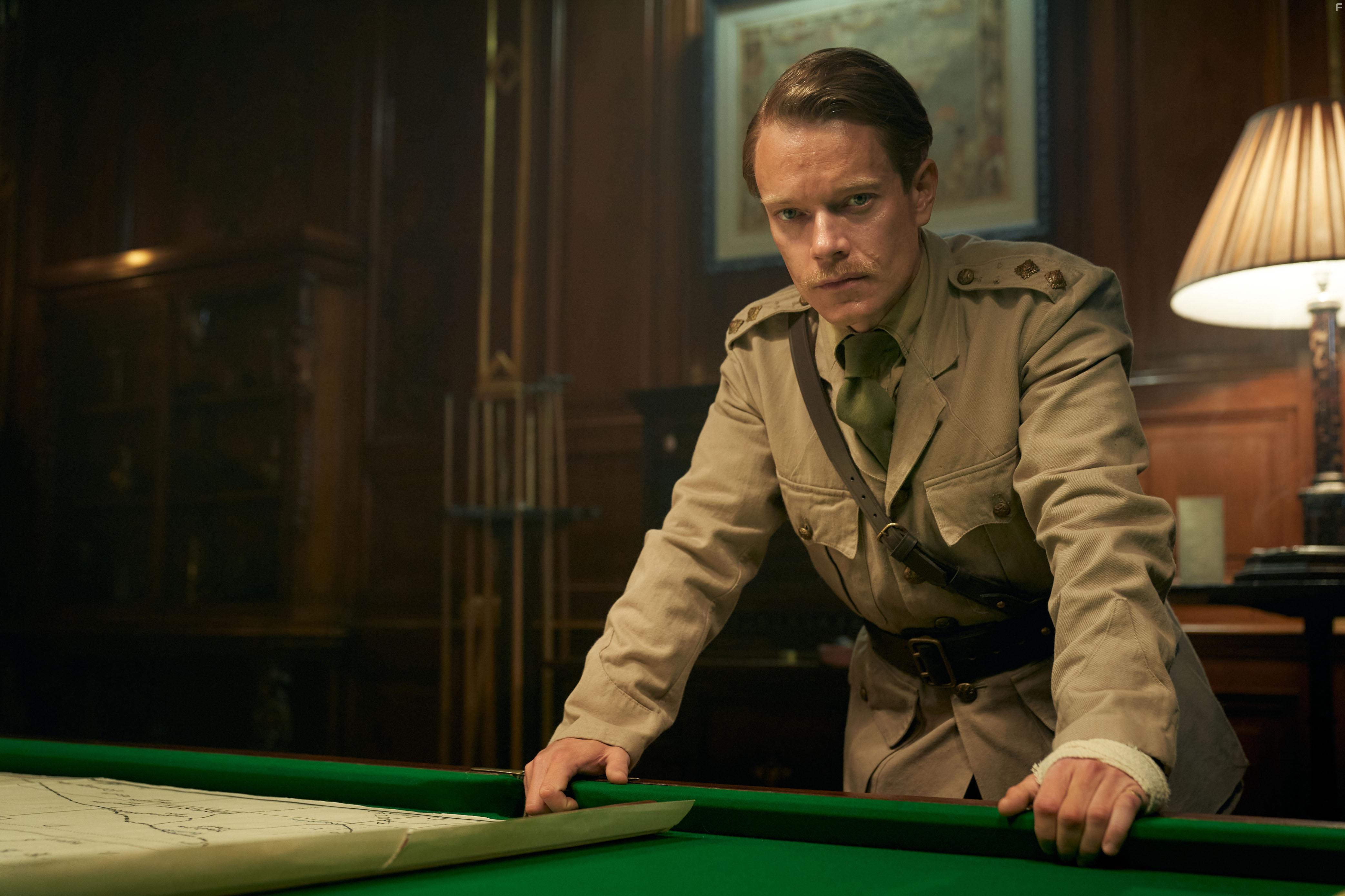 Alfie Allen in SAS Rogue Heroes (2022)