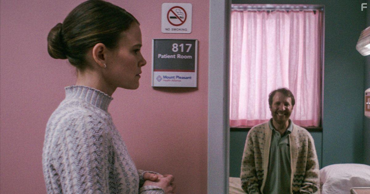 Sosie Bacon and Jared Johnston in Smile (2022)