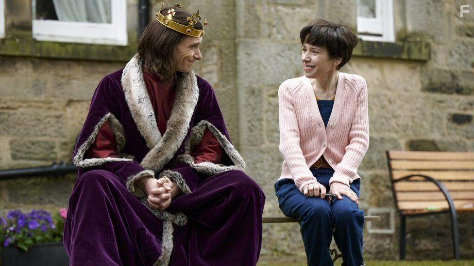 Harry Lloyd and Sally Hawkins in The Lost King (2022)