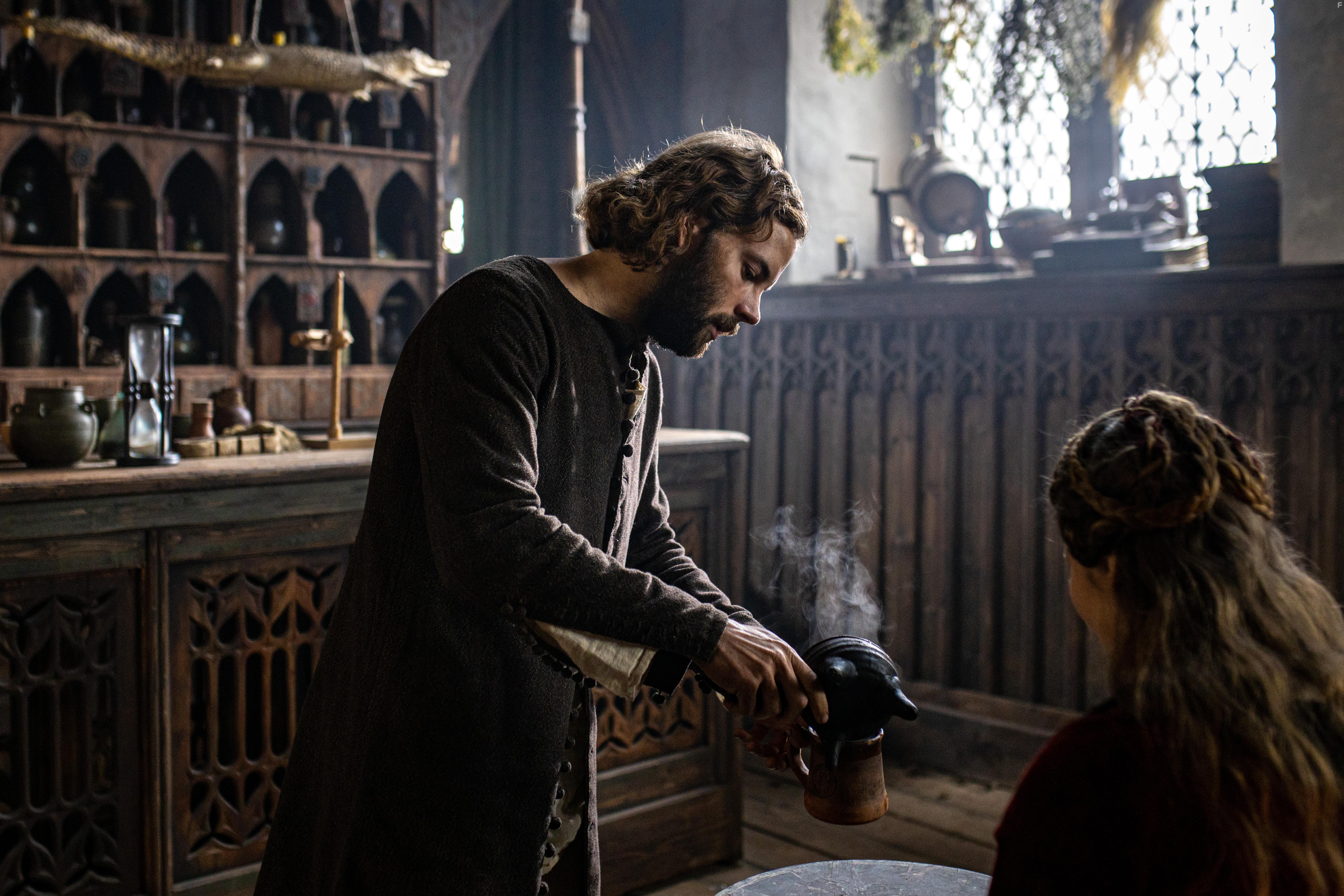 Mrten Metsaviir in Apteeker Melchior (2022)