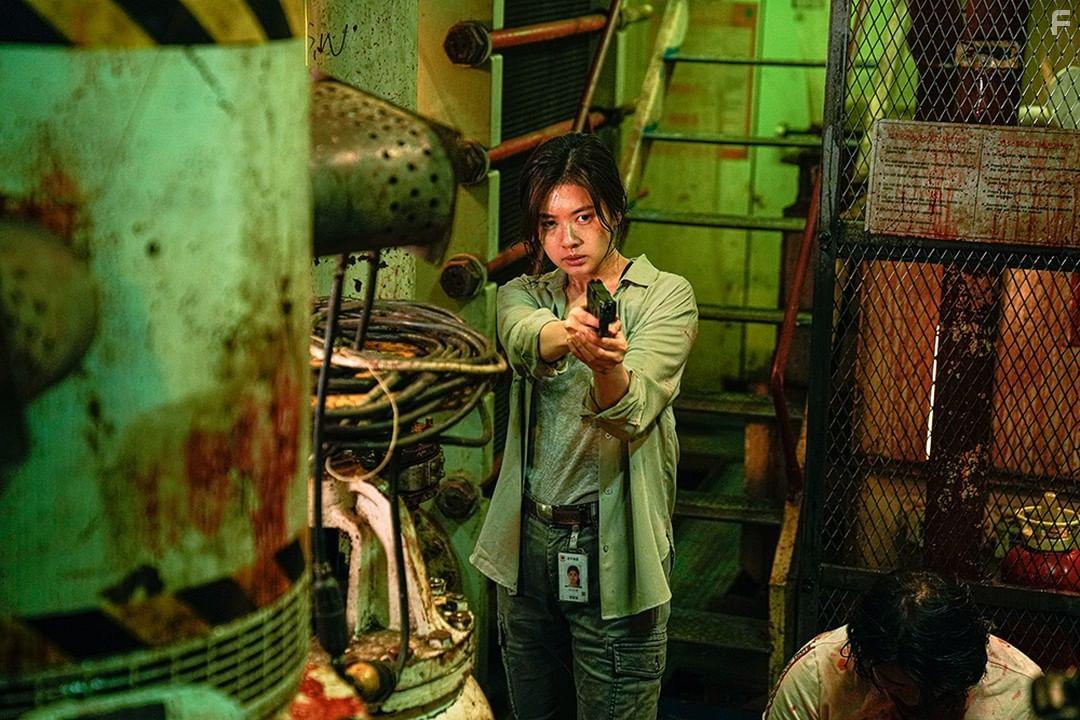 Jung So-Min in Project Wolf Hunting (2022)