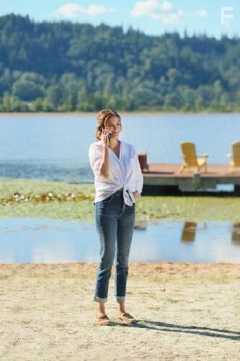 Teri Hatcher in Mid-Love Crisis (2022)