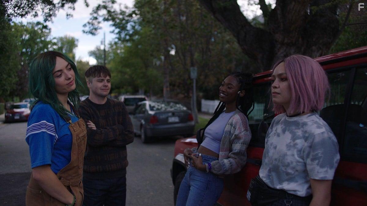 Brendan Meyer, Peyton List, Kelcey Mawema, and Kaitlyn Santa Juana in The Friendship Game (2022)