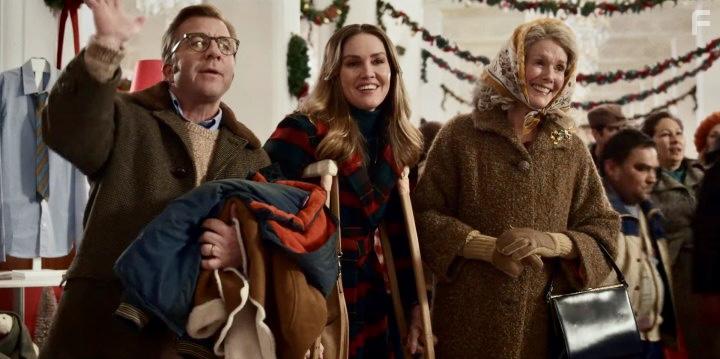 Peter Billingsley, Erinn Hayes, and Julie Hagerty in A Christmas Story Christmas (2022)