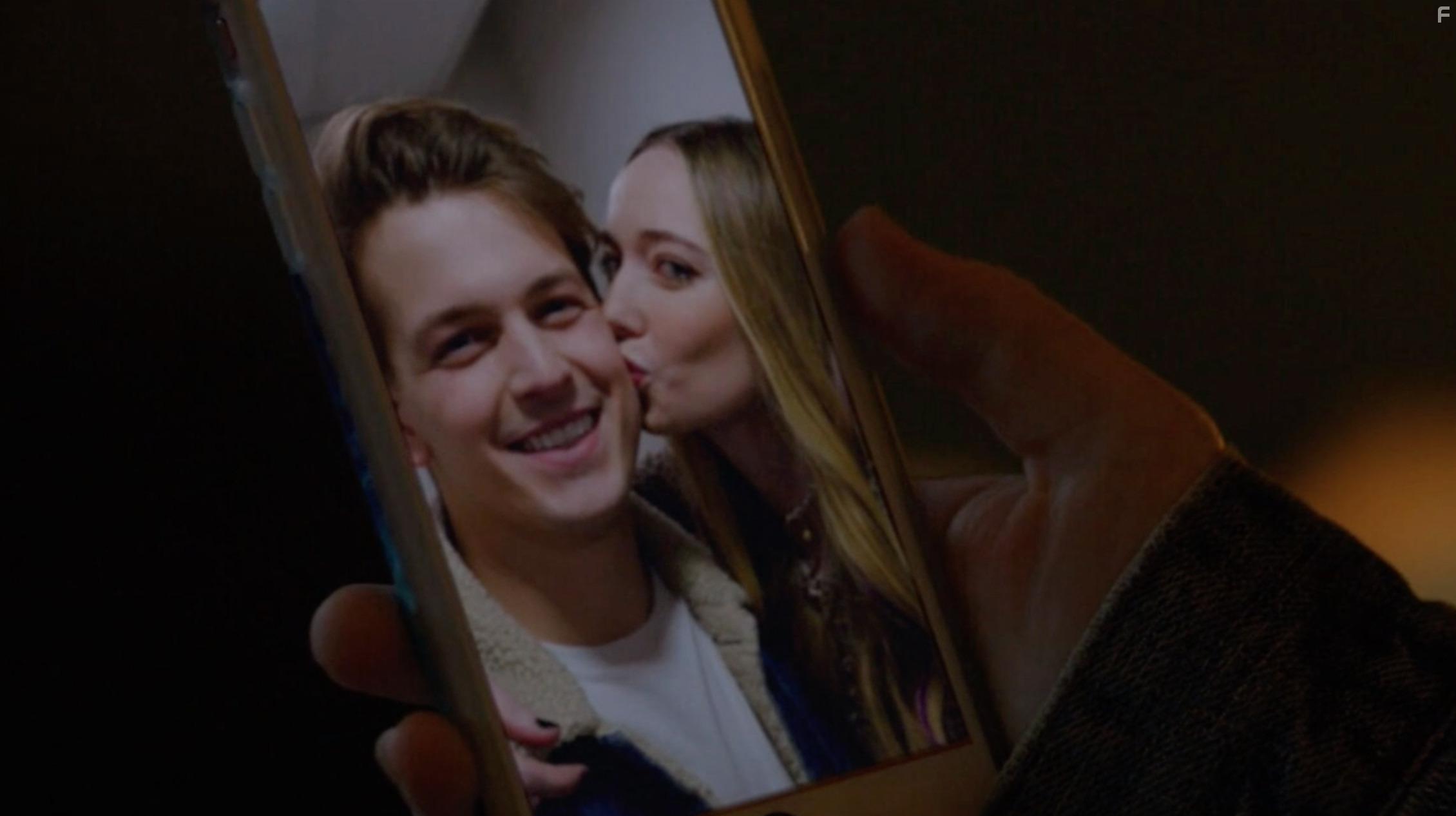 Aiden Howard and Alaska Leigh in Ties that Kill (2022)