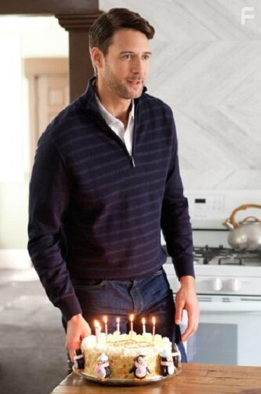 Steve Lund in Christmas Bedtime Stories (2022)