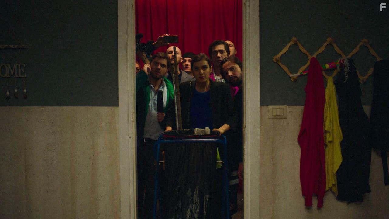 Francesco Apolloni, Stella Egitto, and Lorenzo Tiberia in Nel bagno delle donne (2020)