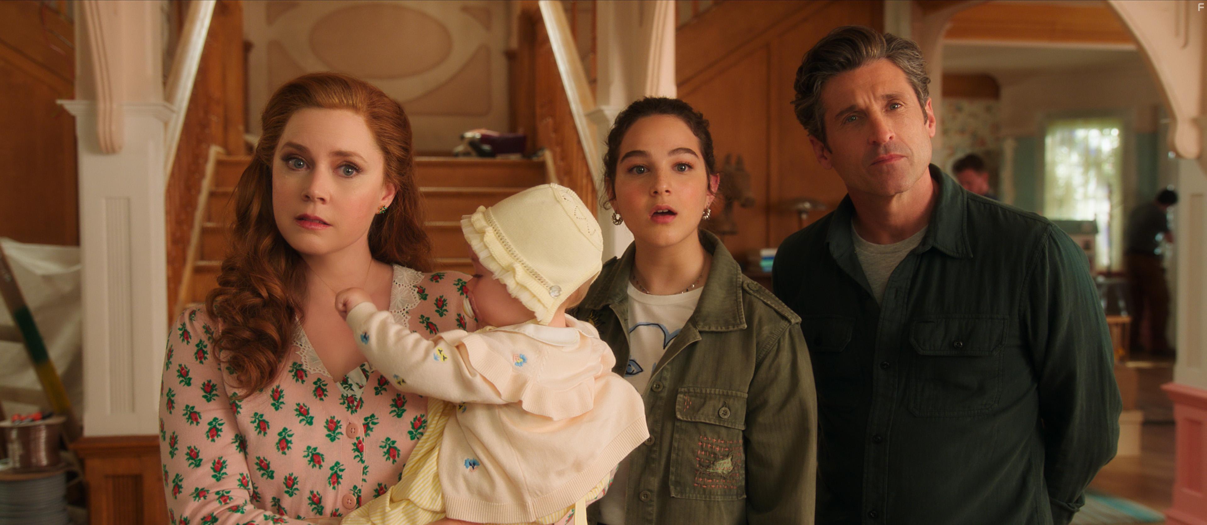 Patrick Dempsey, Amy Adams, Robert Philip, Mila Jackson, Lara Jackson, Lara Jackson, Gabriella Baldacchino, and Morgan Philip in Disenchanted (2022)