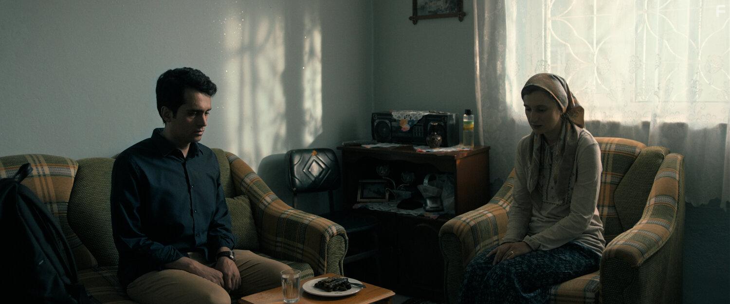 Iki Safak Arasinda (2021)