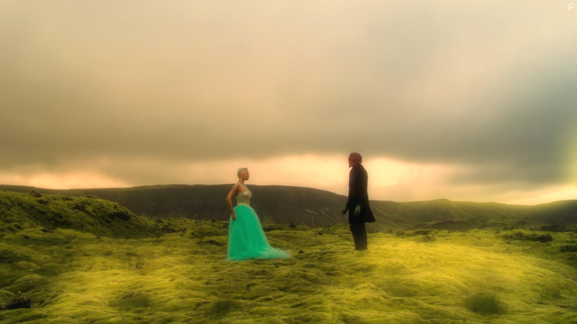 Sisse Marie in Wonderland Recoil (2022)