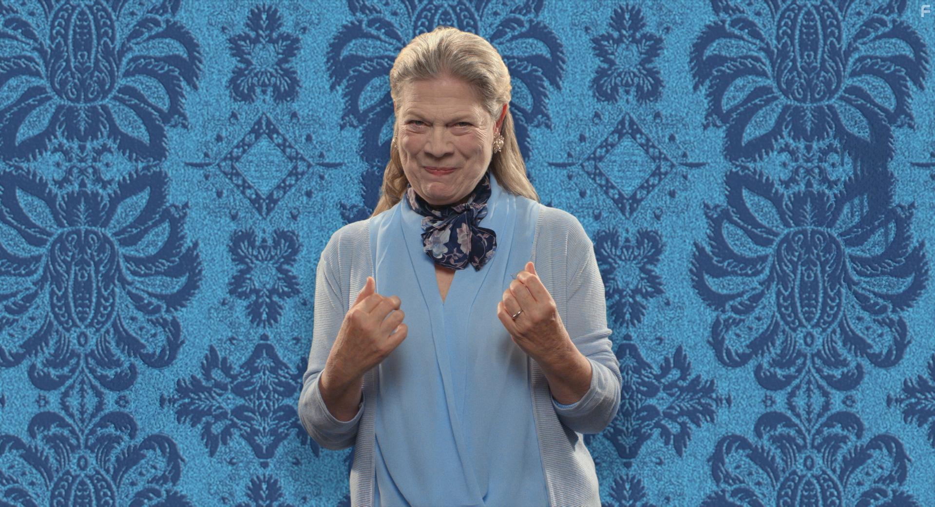 Lucia Batassa in Alice and the Land That Wonders (2020)