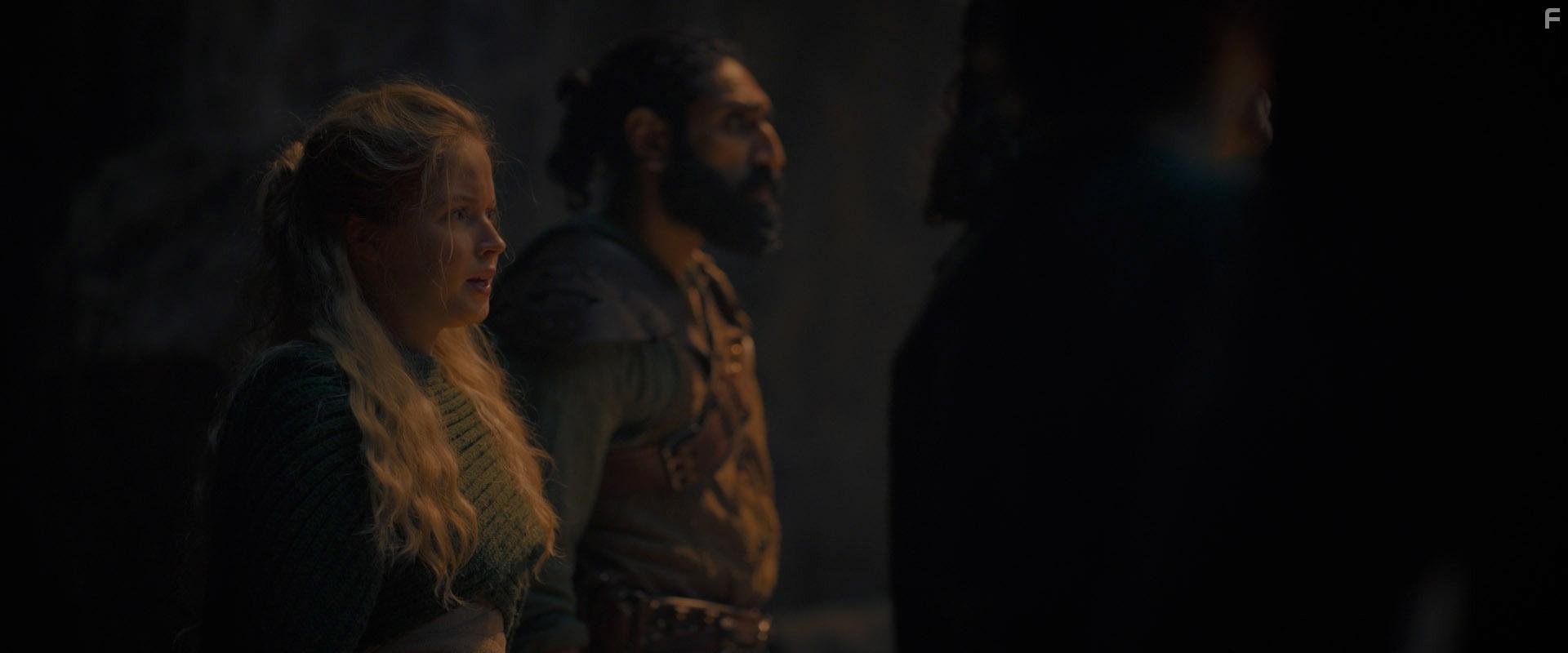 Amar Chadha-Patel, Ellie Bamber, and Dove in Willow (2022)