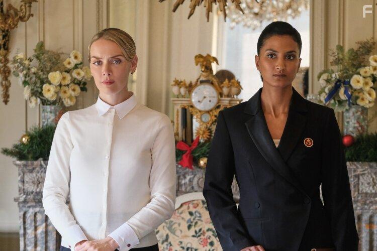 Rachel Skarsten and Aurora Marion in The Royal Nanny (2022)