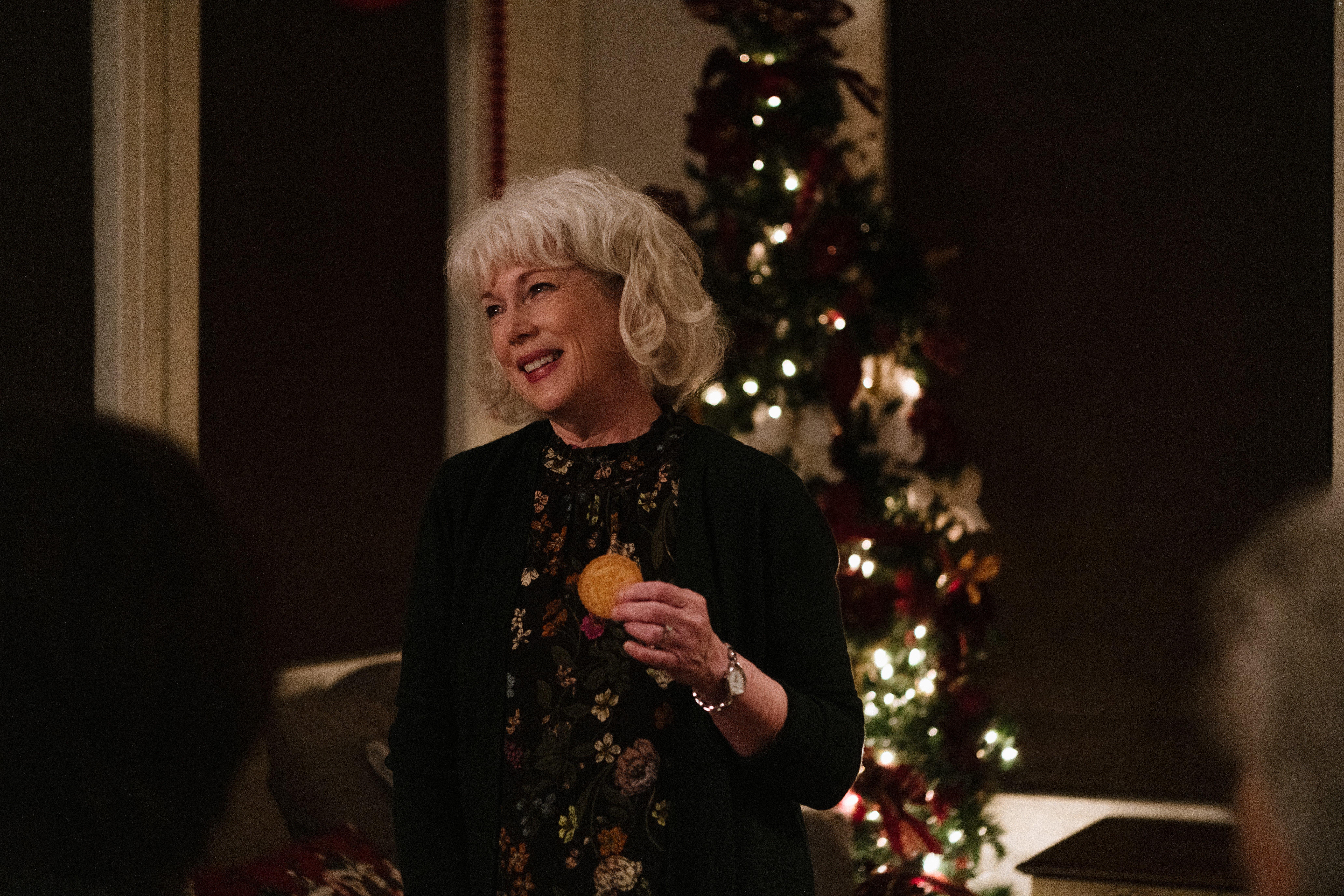 Julia Duffy in Christmas with the Campbells (2022)