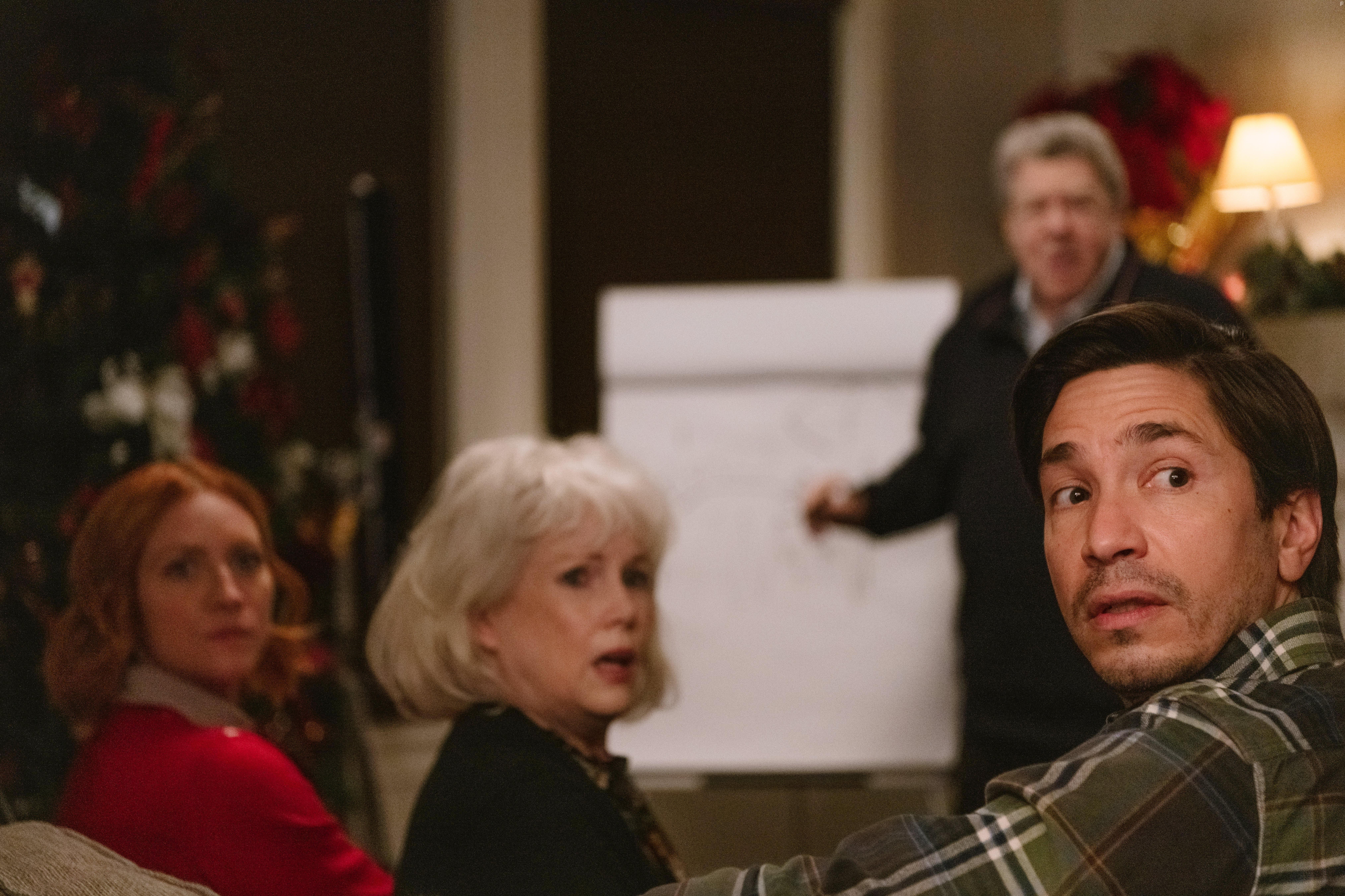 George Wendt, Julia Duffy, Justin Long, and Brittany Snow in Christmas with the Campbells (2022)