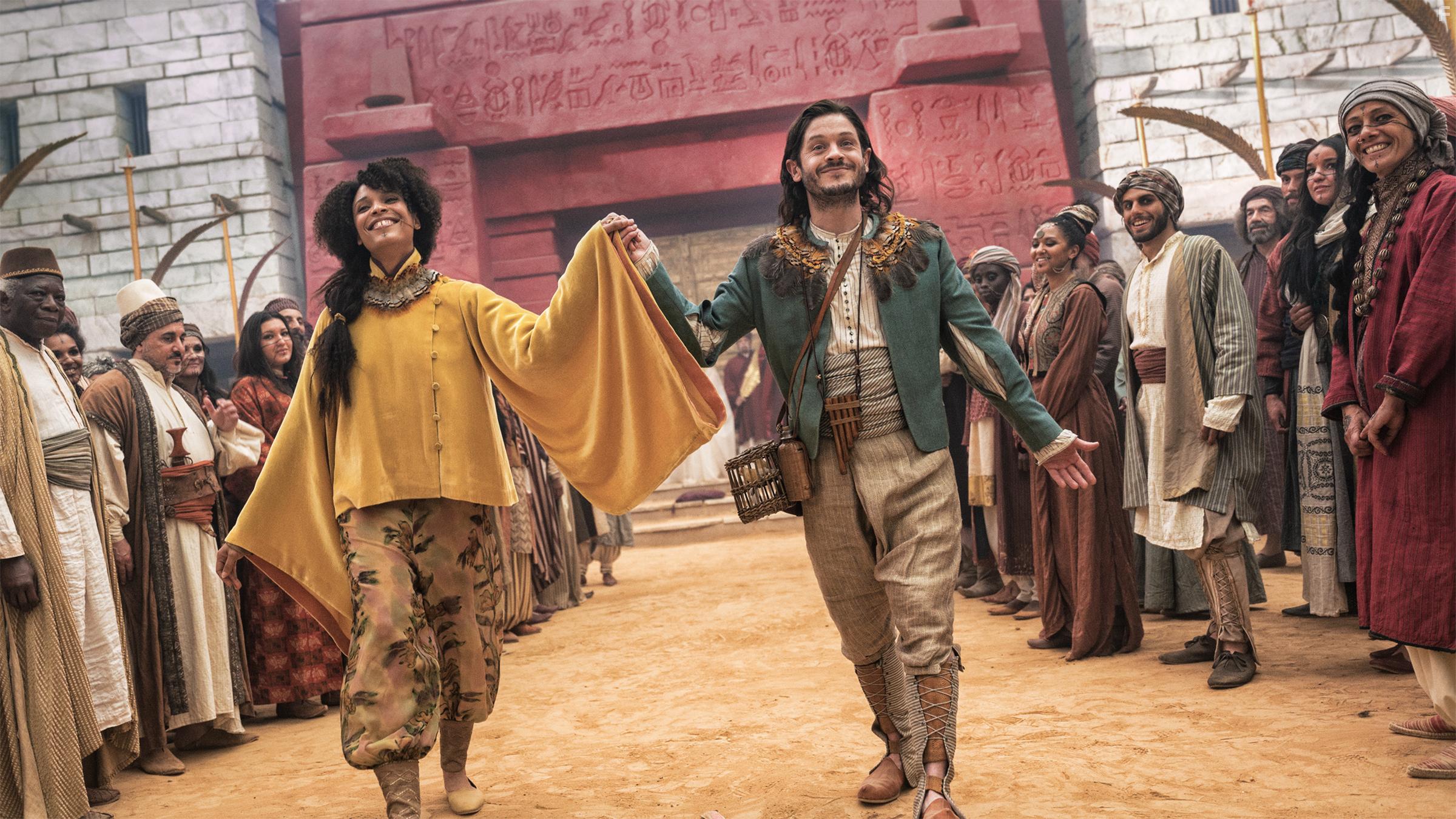 Stfi Celma and Iwan Rheon in The Magic Flute (2022)