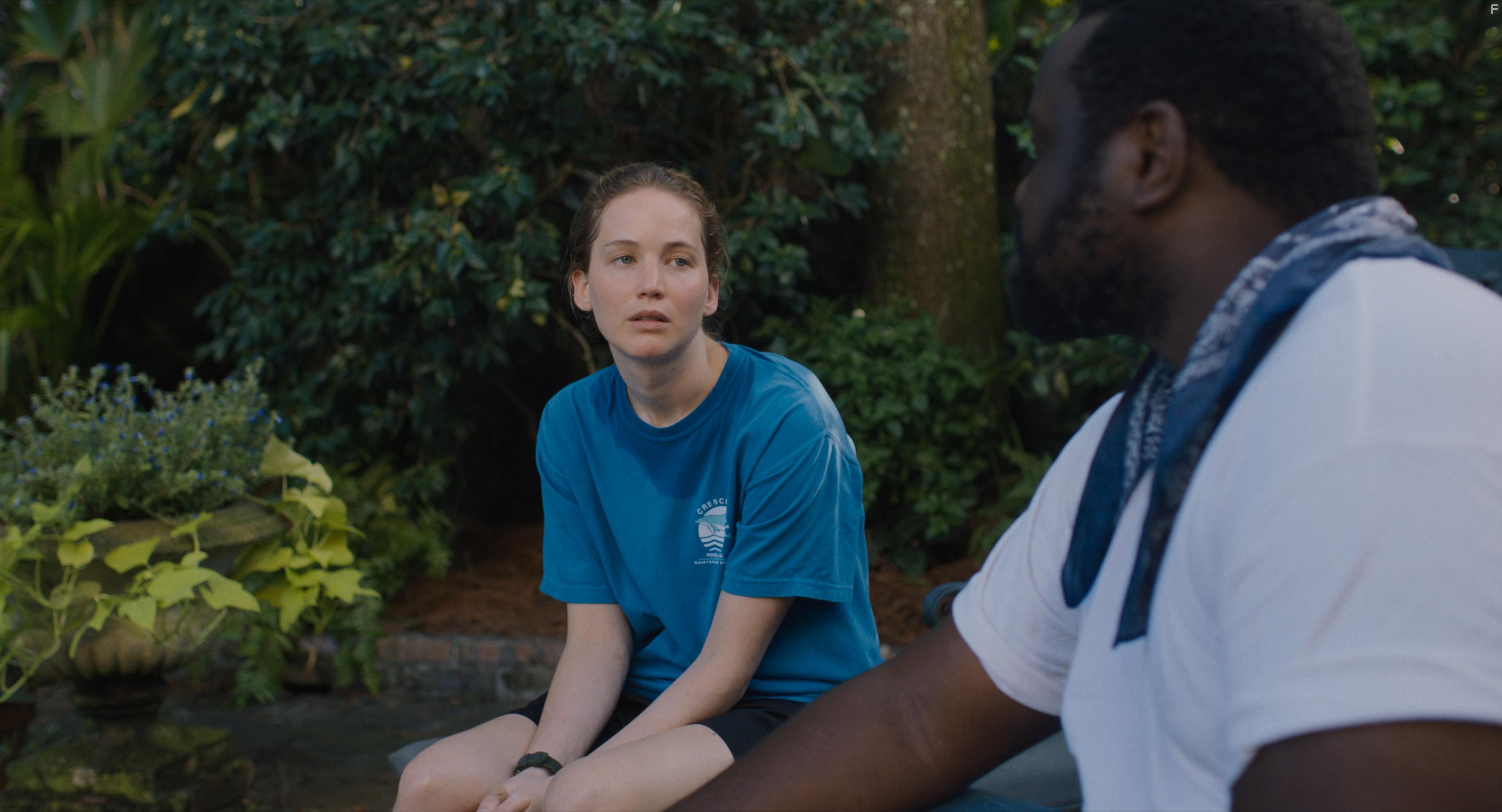 Jennifer Lawrence and Brian Tyree Henry in Causeway (2022)