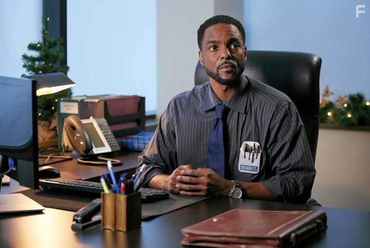 Ronnie Rowe in Inventing the Christmas Prince (2022)