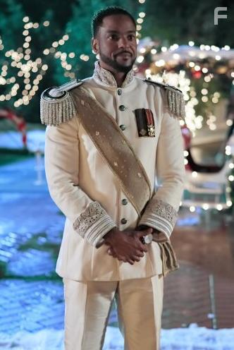 Ronnie Rowe in Inventing the Christmas Prince (2022)