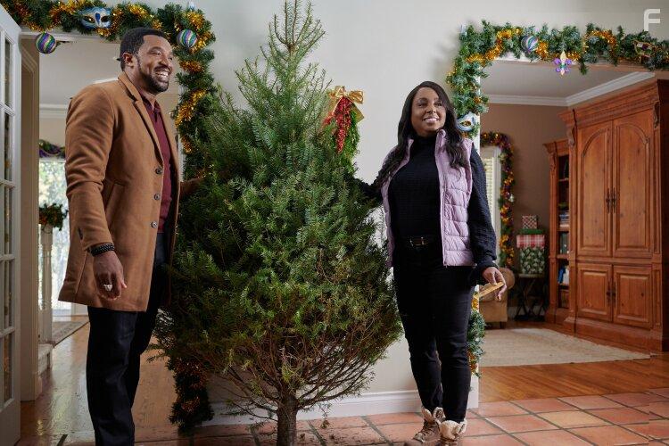 Roger Cross and Ledisi in All Saints Christmas (2022)