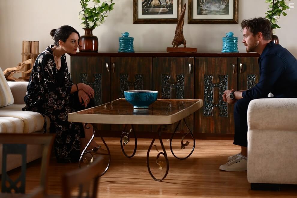 Engin ztrk and Selin Yeninci in Annenin Sirridir ocuk (2022)