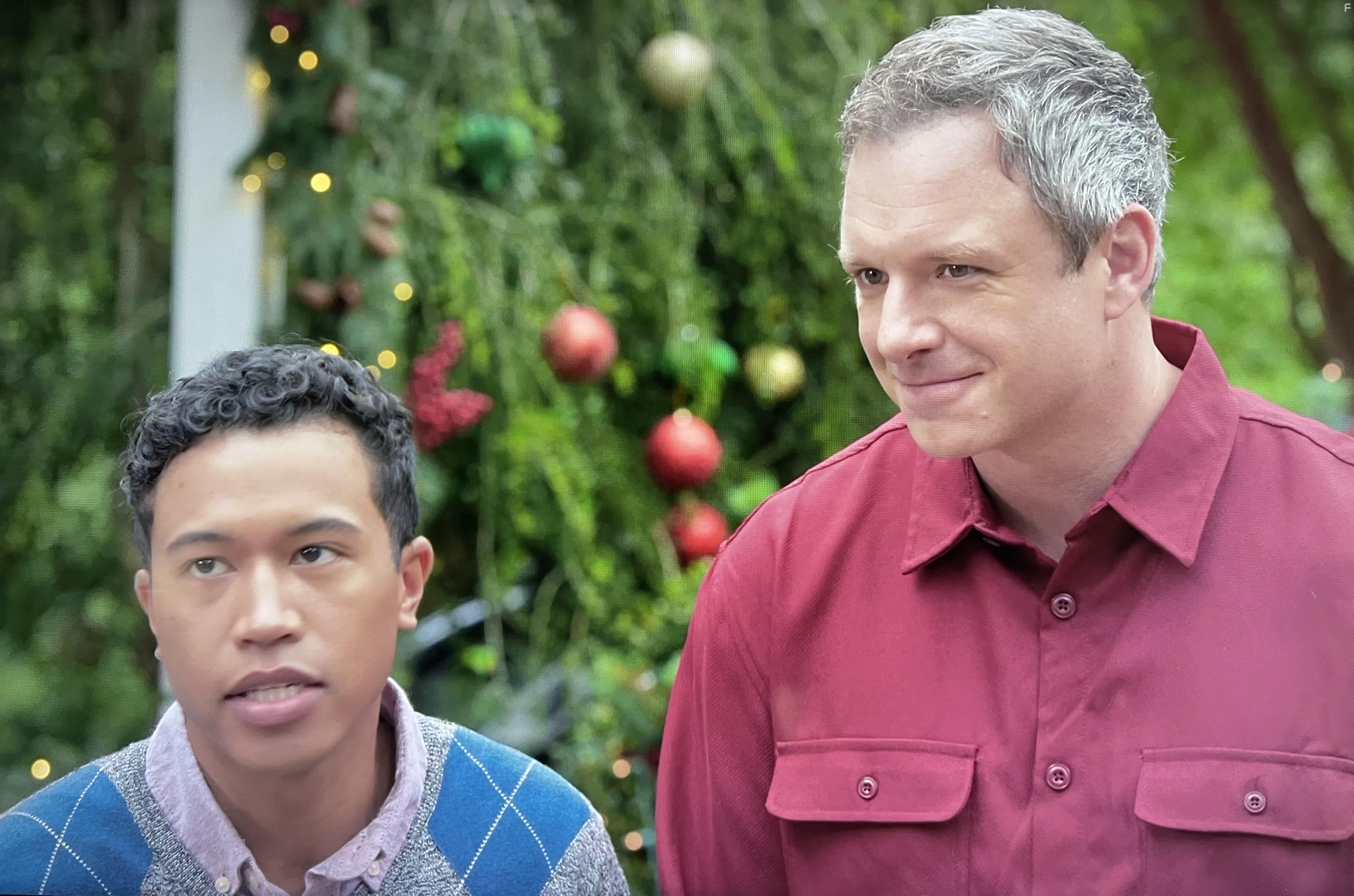 Josh Henry and Byron Wigfall in A Christmas Open House (2022)