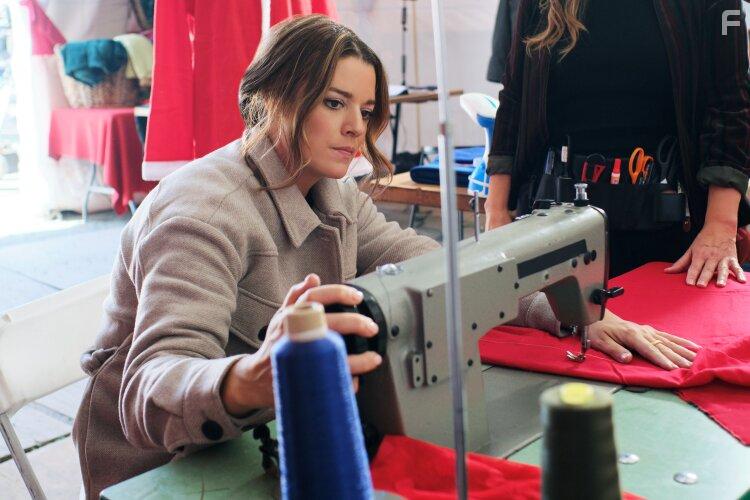 Kimberley Sustad in Lights, Camera, Christmas! (2022)