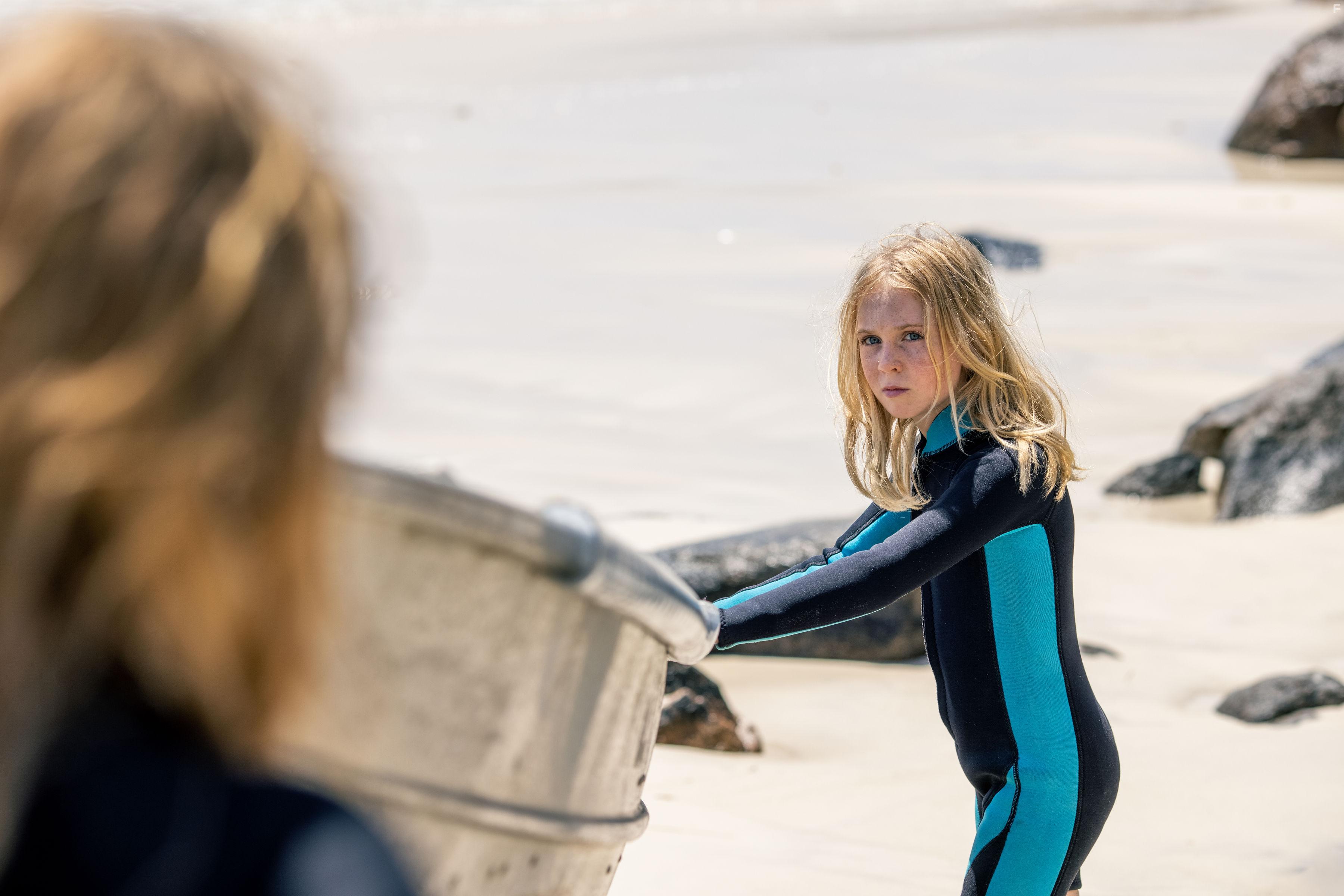 Ariel Donoghue in Blueback (2022)