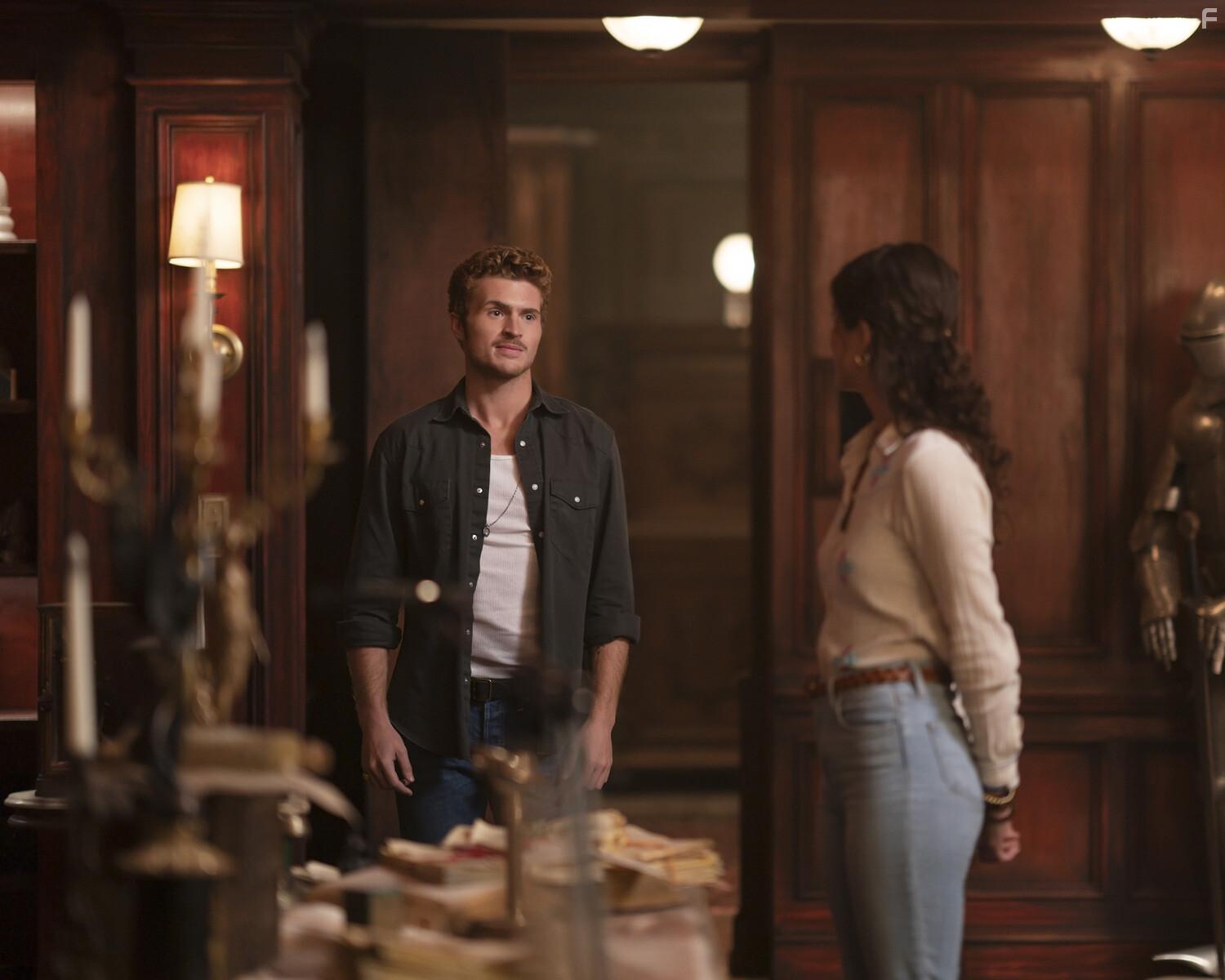 Lisette Olivera and Jake Austin Walker in National Treasure: Edge of History (2022)