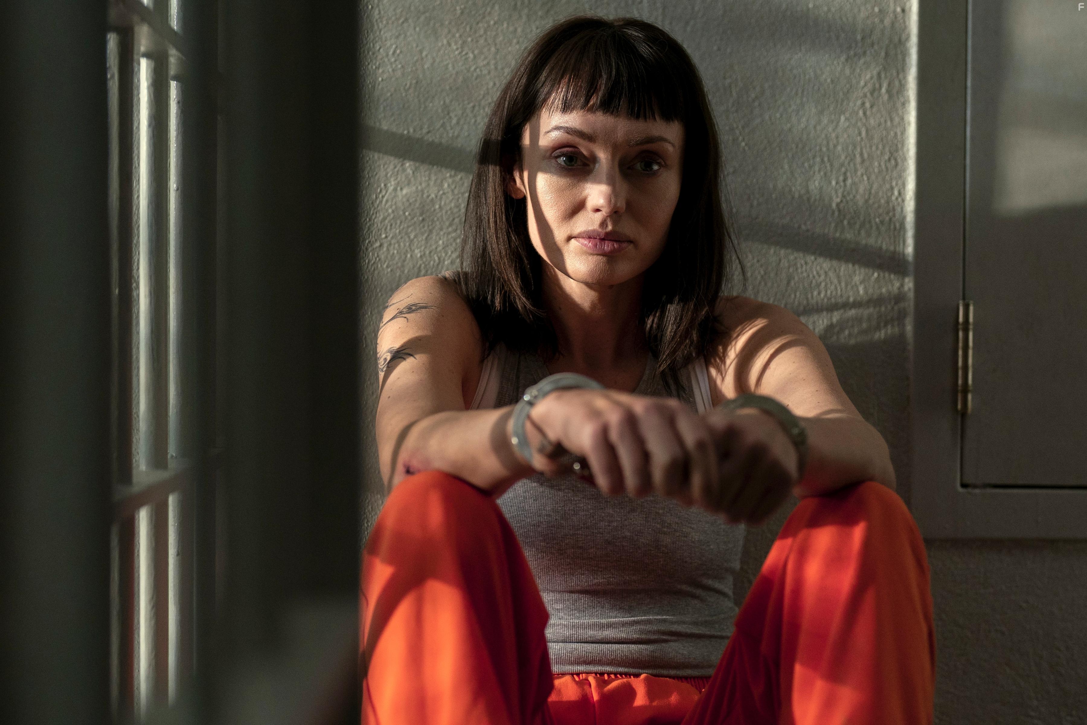 Laura Haddock in The Recruit (2022)