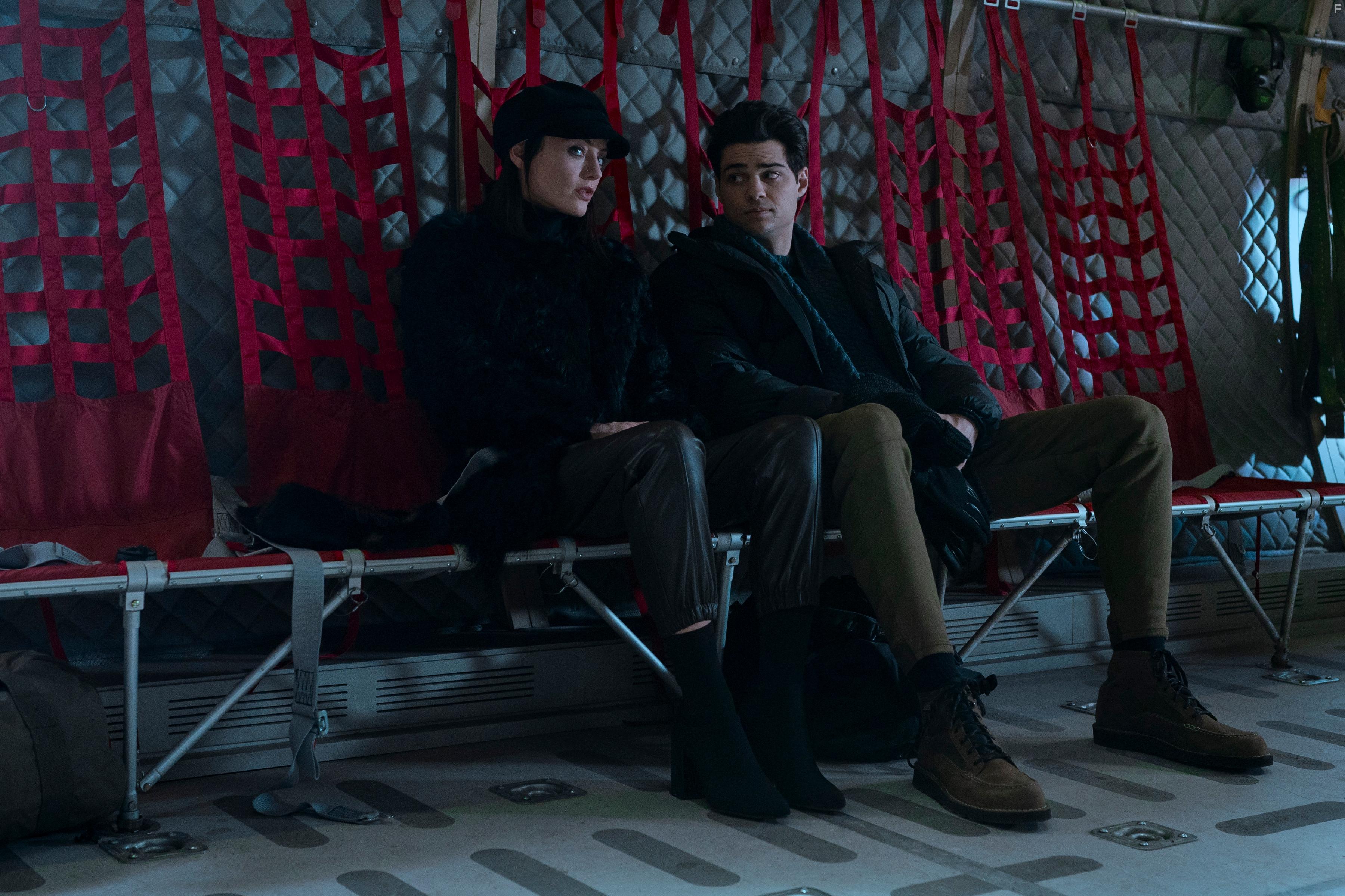 Laura Haddock and Noah Centineo in The Recruit (2022)