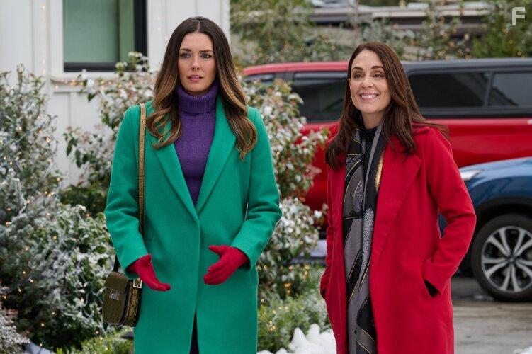 Taylor Cole and Jacqueline Ann Steuart in Long Lost Christmas (2022)