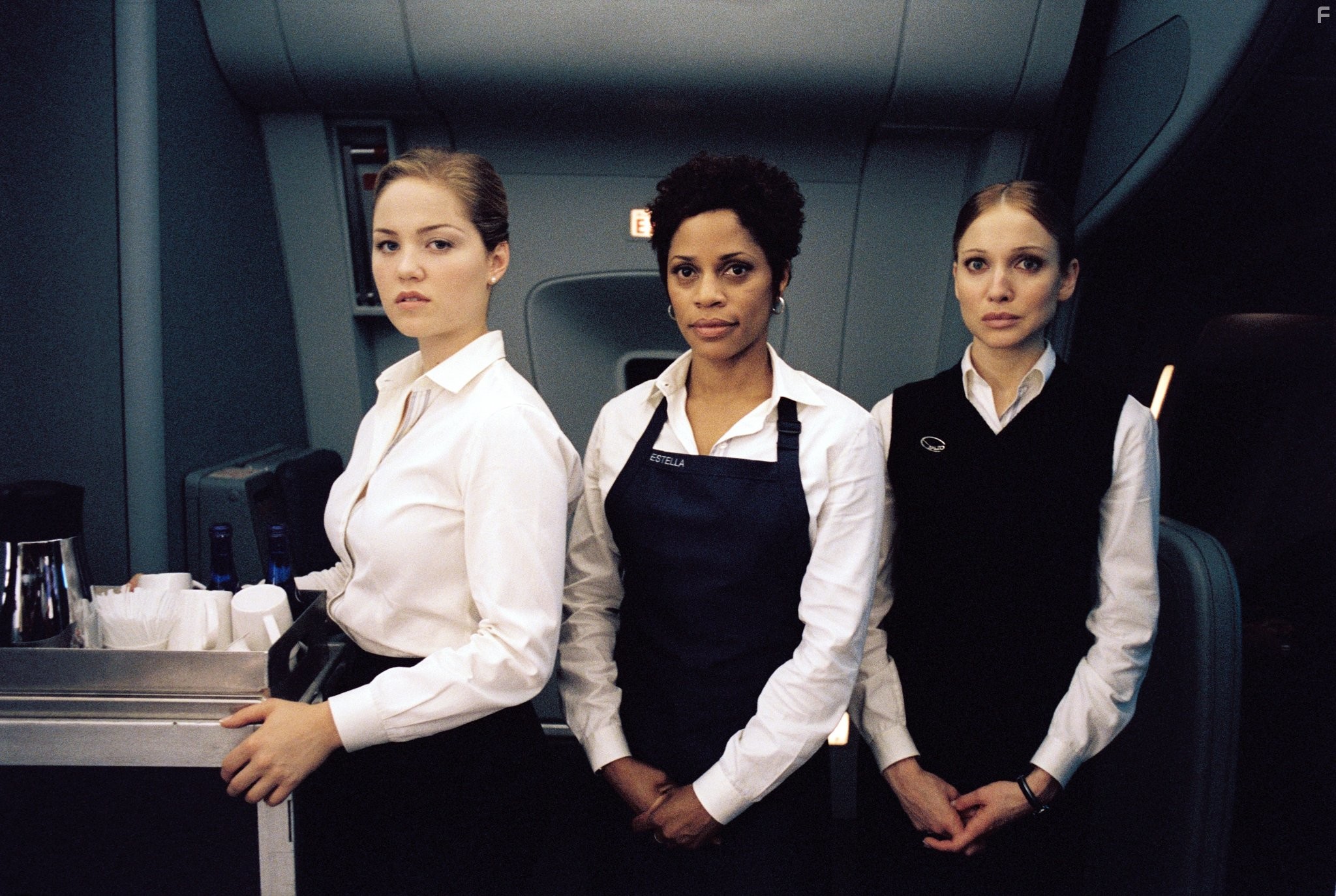 Kate Beahan, Erika Christensen, and Judith Scott in Иллюзия полета (2005)
