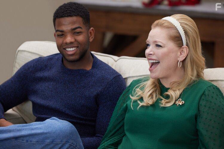 Melissa Peterman in Haul out the Holly (2022)