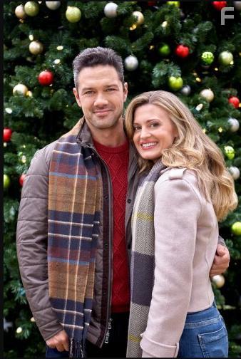Brooke D'Orsay and Ryan Paevey in A Fabled Holiday (2022)